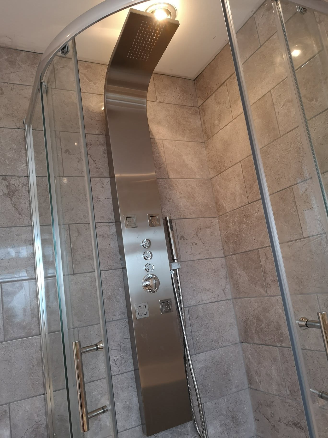 Bathroom works, tiling and fixtures install